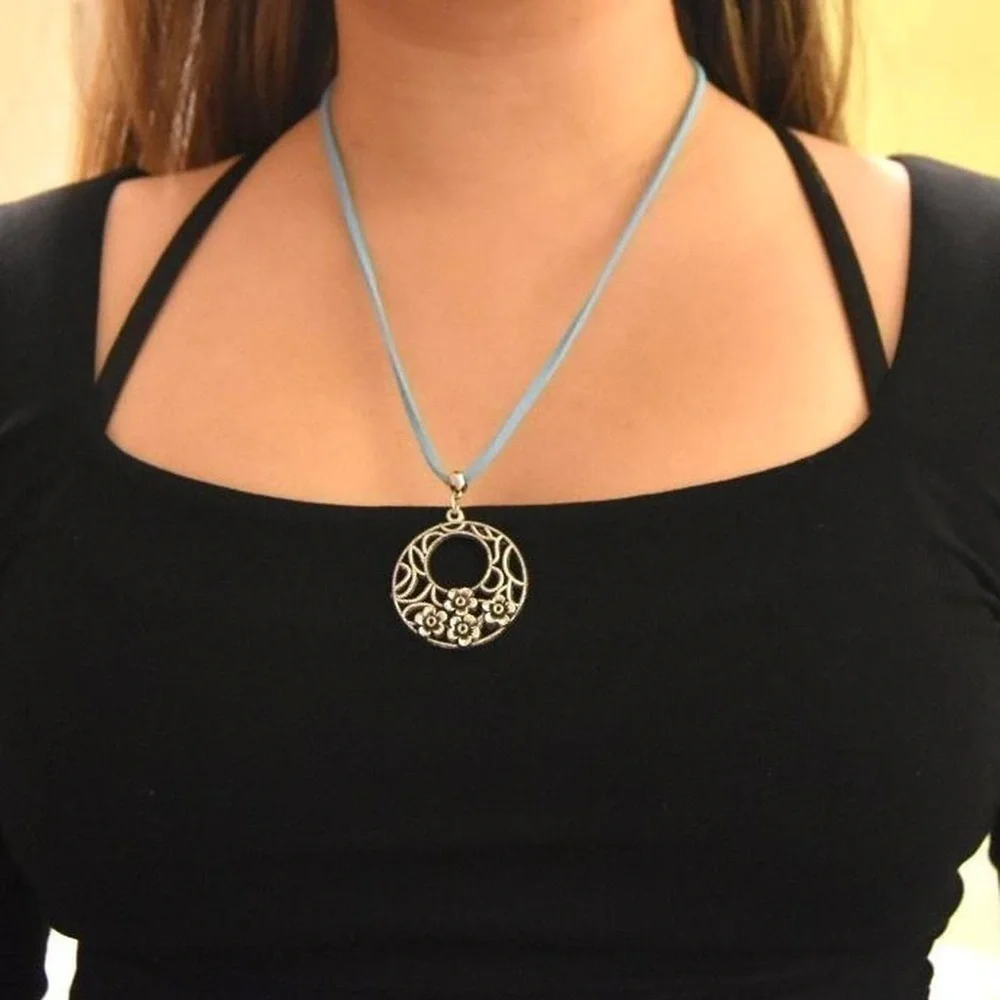 Round Flower Charm Necklace